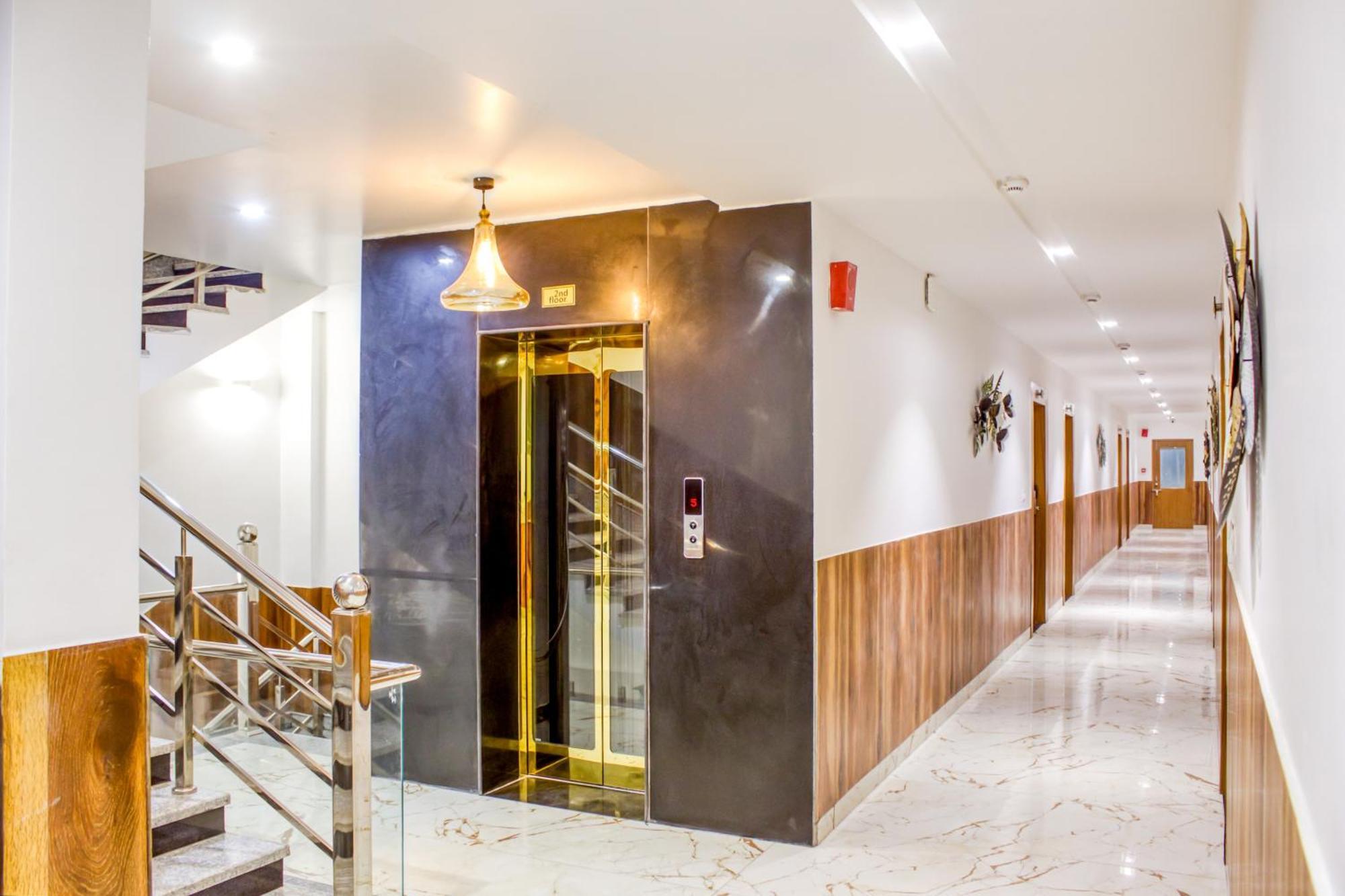 Zip By Spree Hotels Grand Legacy Prime เดห์ราดุน ภายนอก รูปภาพ