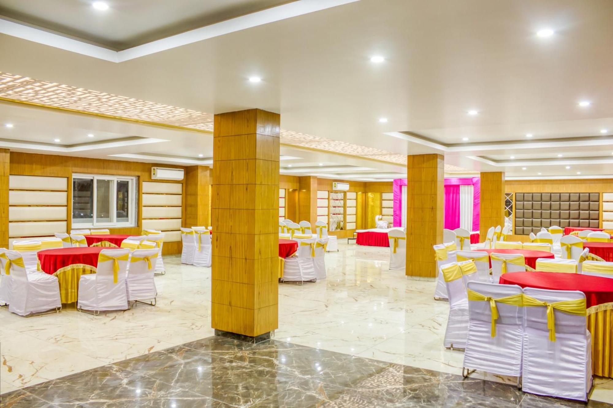 Zip By Spree Hotels Grand Legacy Prime เดห์ราดุน ภายนอก รูปภาพ
