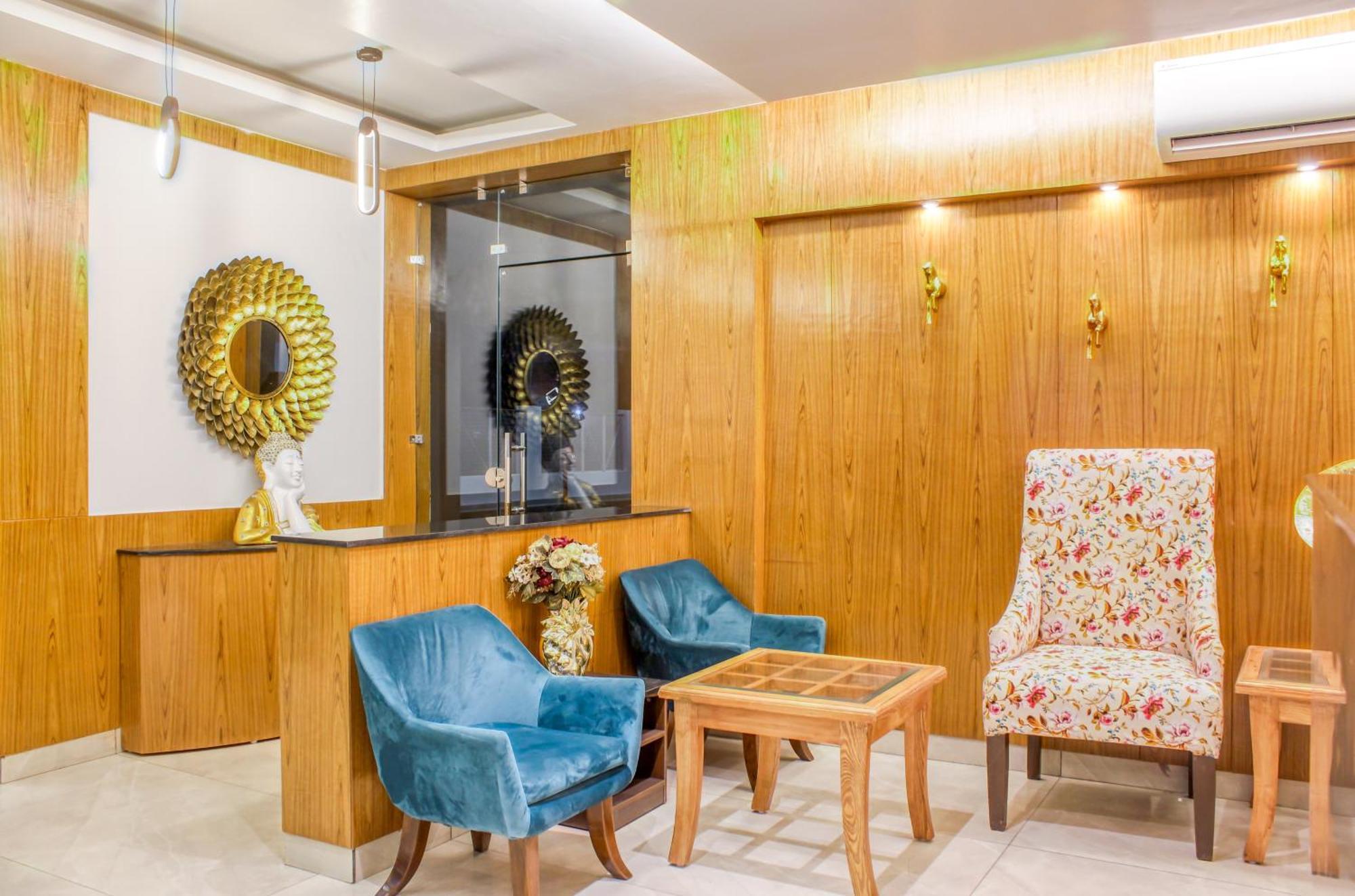 Zip By Spree Hotels Grand Legacy Prime เดห์ราดุน ภายนอก รูปภาพ
